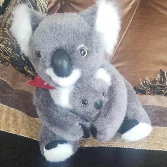 Australia Koala Mama and BABY stuffed Animal - Picture 4 of 6